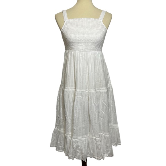 Joie Dresses & Skirts - Joie Smocked Crochet Trim Tiered MIDI Dress
